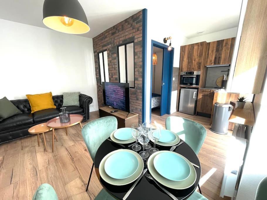 Le Charly - Magnifique Appartement Hypercentre Pau Εξωτερικό φωτογραφία