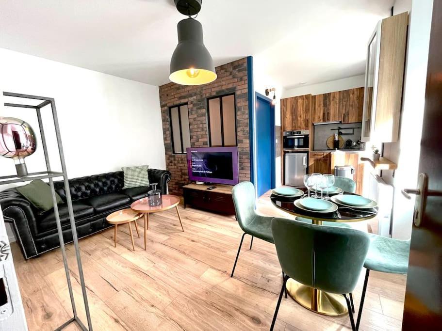 Le Charly - Magnifique Appartement Hypercentre Pau Εξωτερικό φωτογραφία